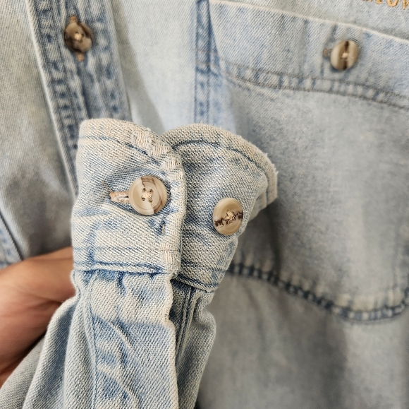Ducks Unlimited Denim Button Up - Picture 7 of 10